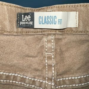 Men’s Lee classic fit tan jeans, size 42x30